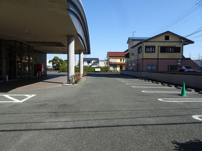 葬祭センターやすらぎ荒木会館 駐車場１