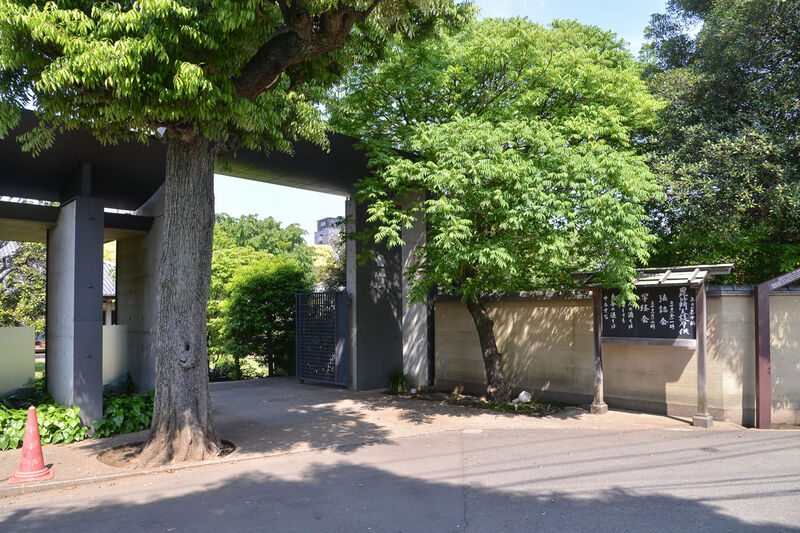 護国山尊重院　天王寺 入り口１