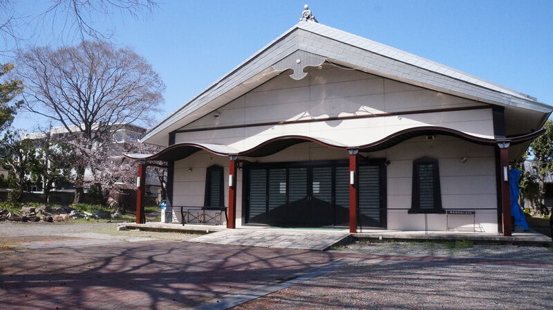 本照寺メモリアルホール エントランス