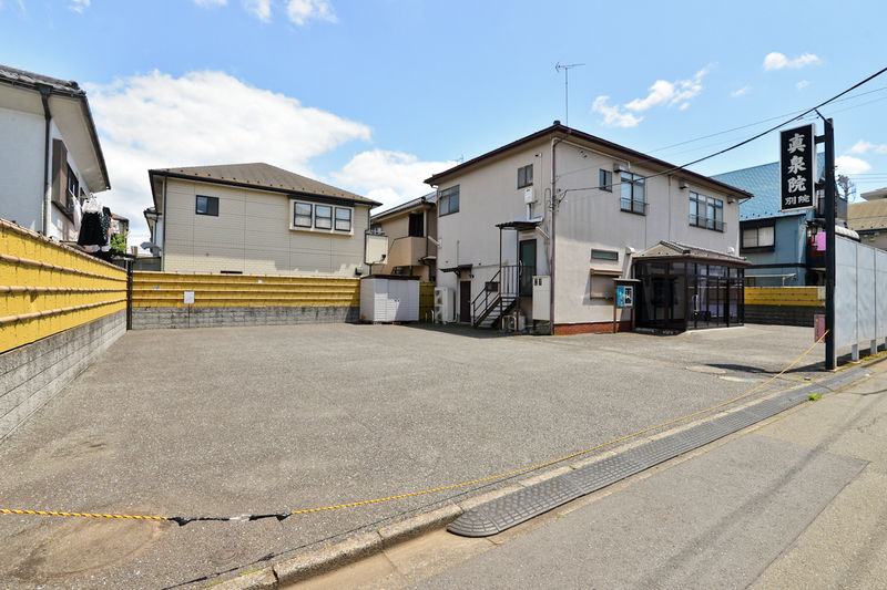 真泉院別院 駐車場1