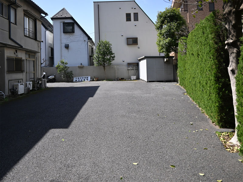 久遠寺門信徒会館光明閣 駐車場