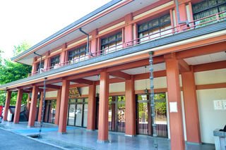 新井薬師寺 梅照院大悲殿