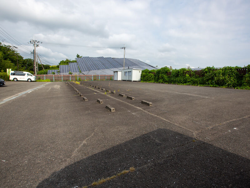 ならやま西別館 駐車場