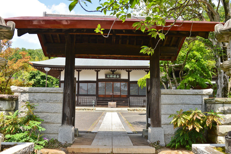 長圓寺斎場 入口2
