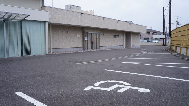 シティホール二色の浜 駐車場
