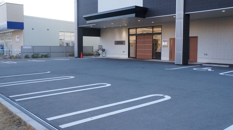 豊中ファミリーホール 駐車場