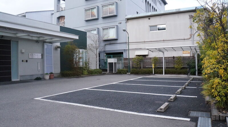 メイプルホールファミリー鶴見 駐車場