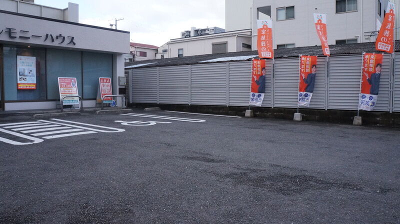 小さなお葬式 放出ホール 駐車場