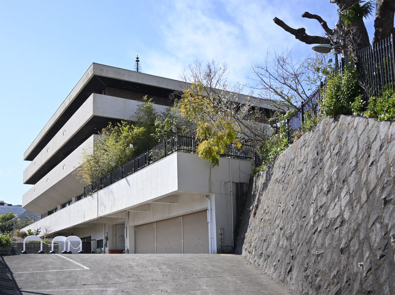 雲照寺 徳教会館 外観１