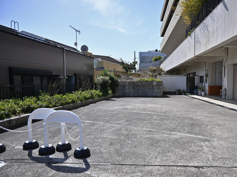 雲照寺 徳教会館 駐車場