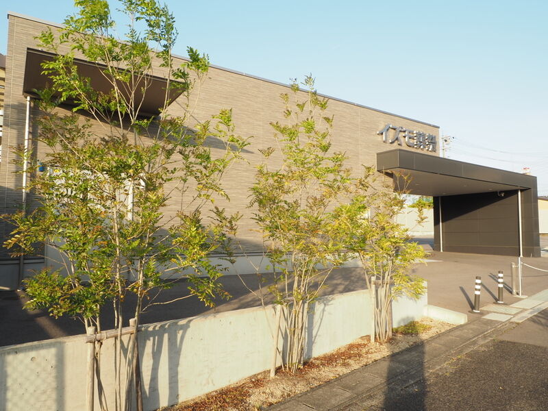 家族葬ホール イズモ葬祭 桃花台 外観1