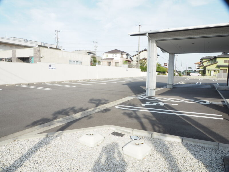 知多中央斎場 駐車場