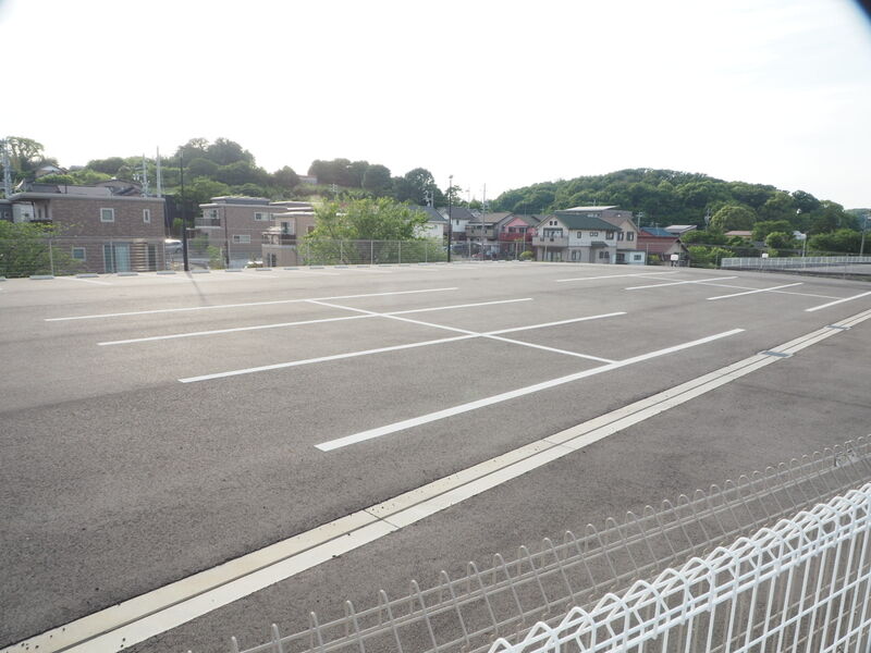 シティホール東海南 駐車場