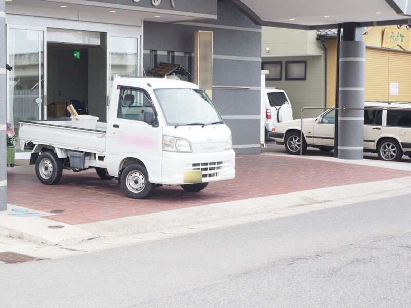 葬儀会館つるや 駐車場