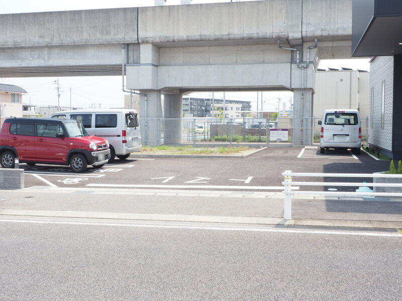ティア安城桜井 駐車場