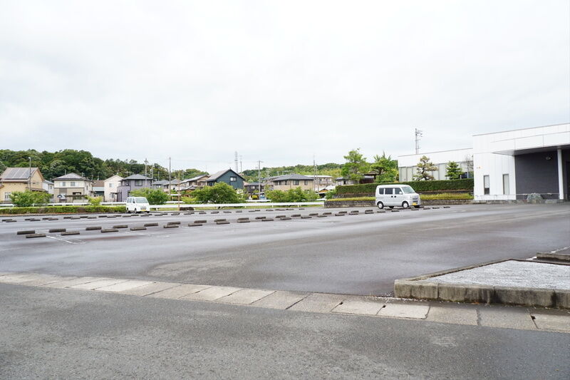 掛川ホール・サンアイ 駐車場