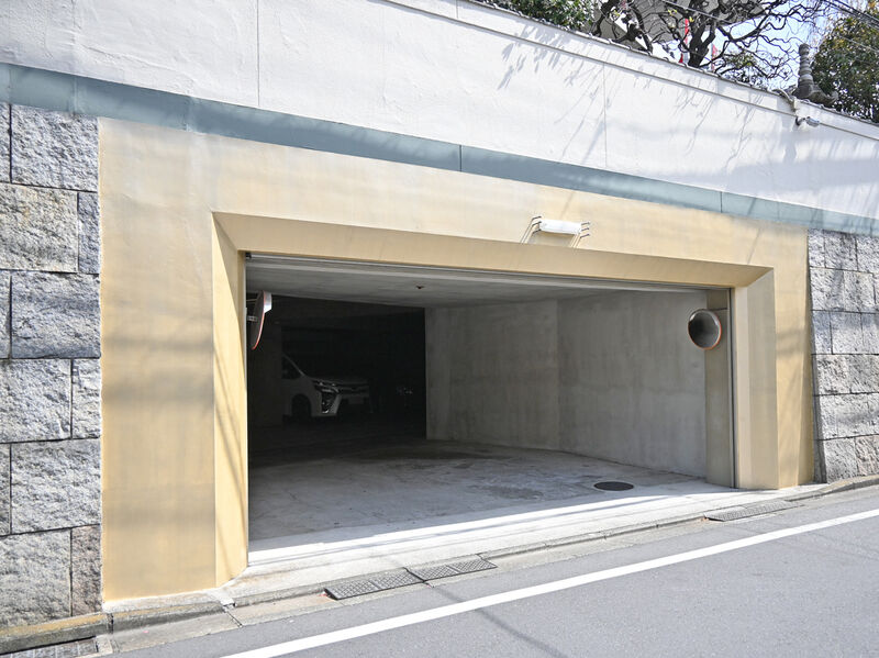 真成院　四谷霊廟 駐車場