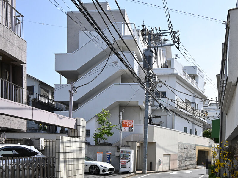 真成院　四谷霊廟 外観２