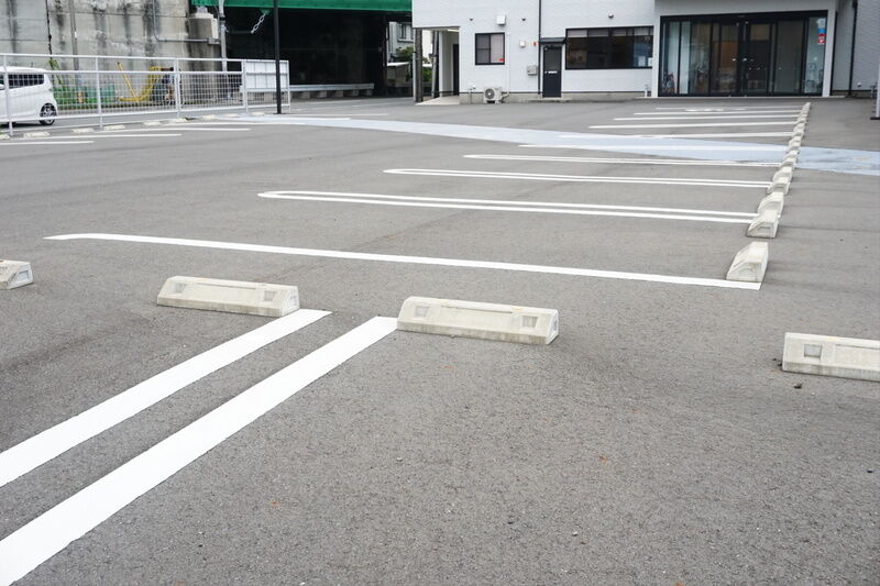 ファミリーホールはとり 駐車場