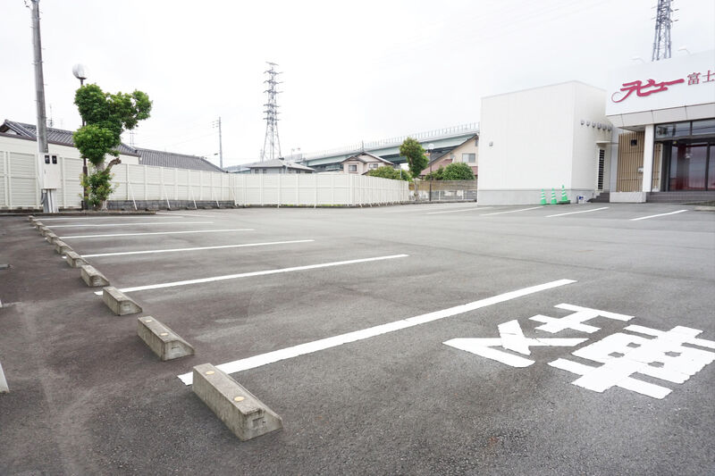 ラビュー富士たかおか 駐車場