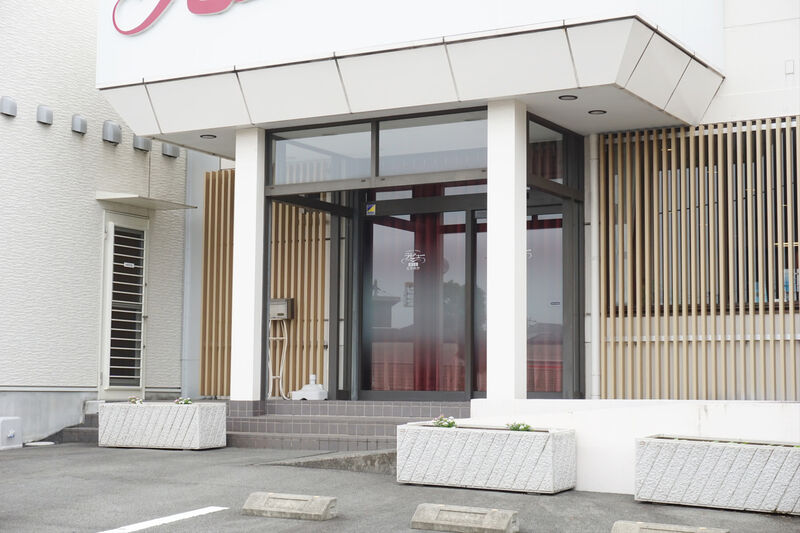 ラビュー富士たかおか 入口