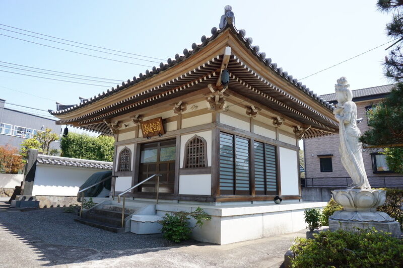 養源寺 外観２