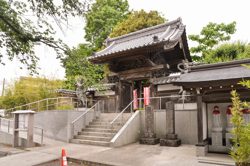 慈眼寺誠心殿 入り口２