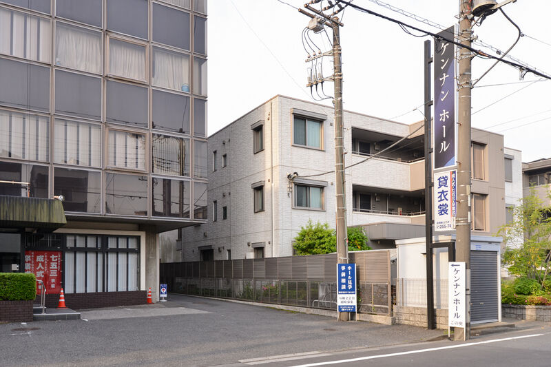 ケンナンホール 駐車場