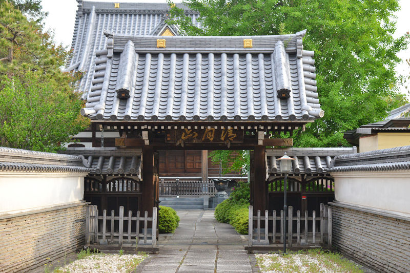 覚蔵寺 入口2