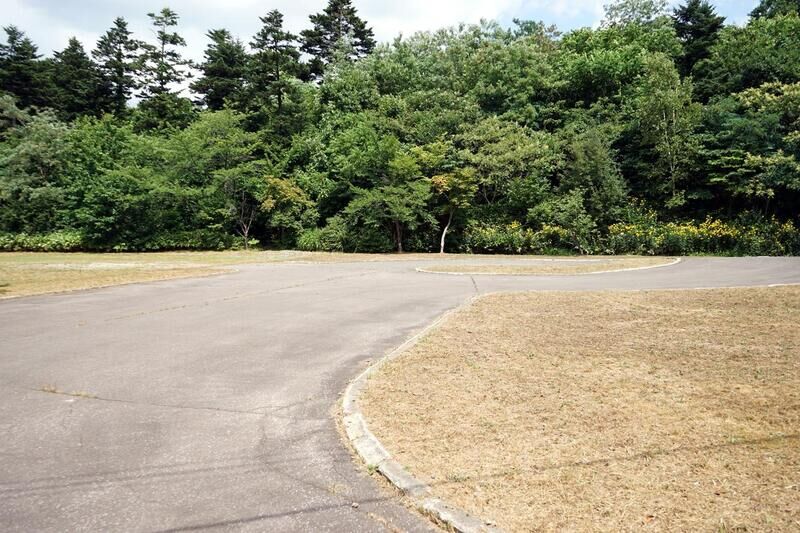 仁木町火葬場 駐車場
