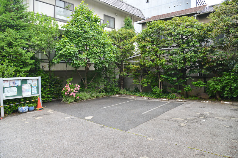 定泉寺 駐車場1