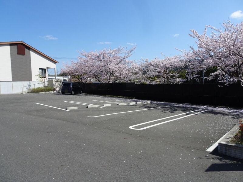 やすらぎ会館 八幡斎場 駐車場２