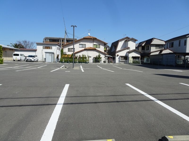 メモリードホール春日 駐車場１