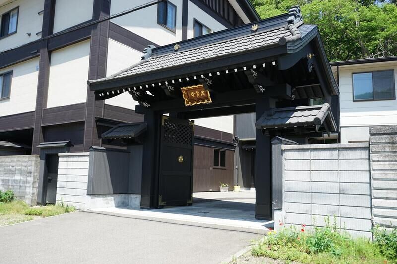 定賢寺斎場 外観２