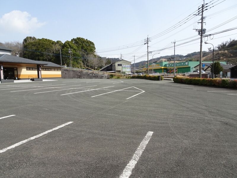嘉麻典礼会館 駐車場１