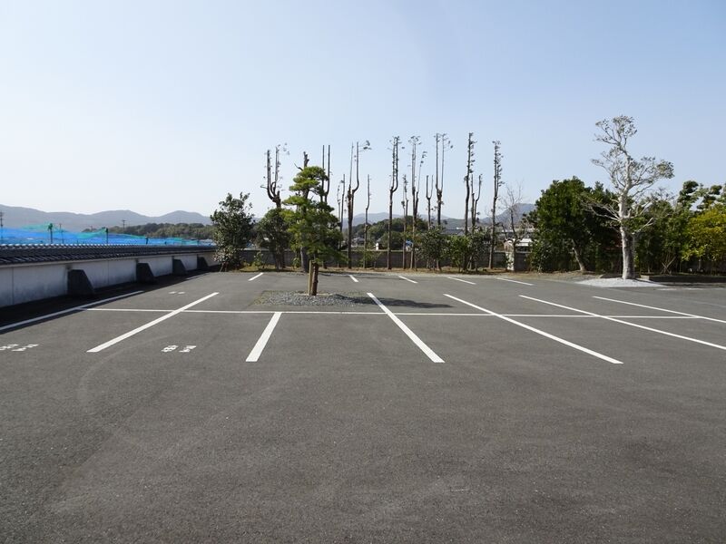 家族葬 結 駐車場１
