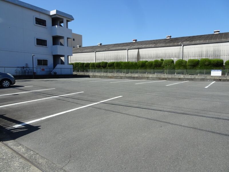 フェニックスホール東櫛原玉泉院 駐車場２
