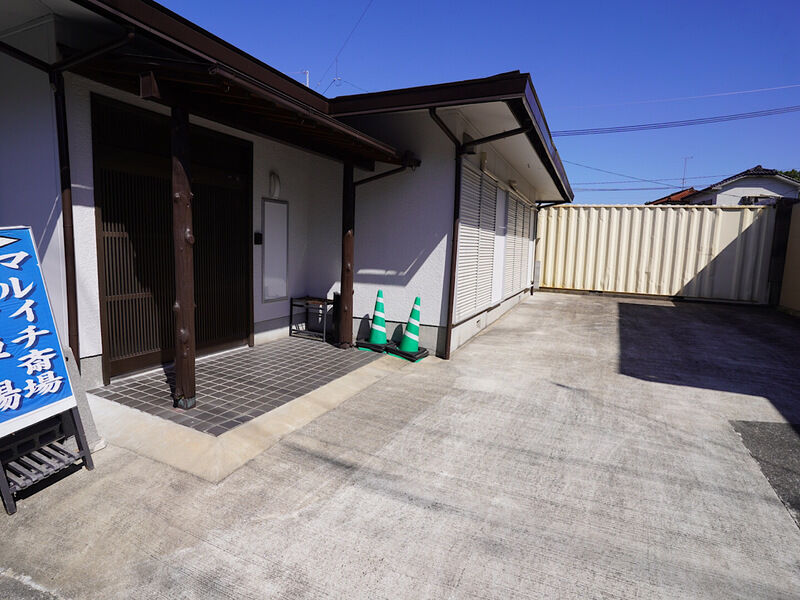 新湊家族専用斎場 外観1