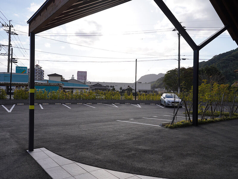 佐々メモリードホール 駐車場1
