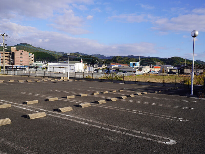ベルホール・SAZA 駐車場2