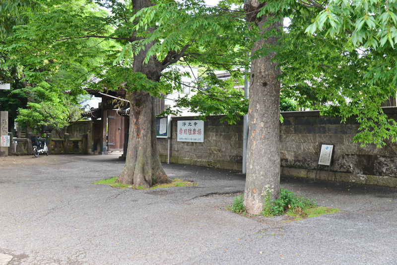 法輪山 浄光寺斎場 駐車場1