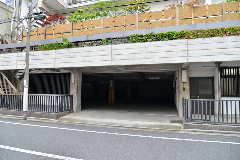 徳本寺 本堂 駐車場1