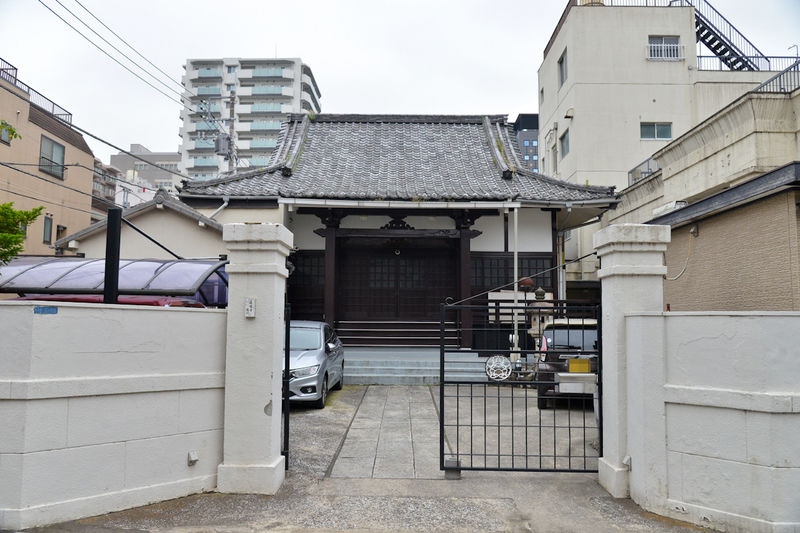 真福寺 本堂 入口1
