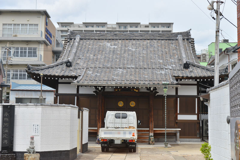 自性院 外観1