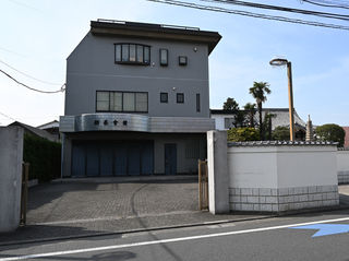 本住寺 朗長会館