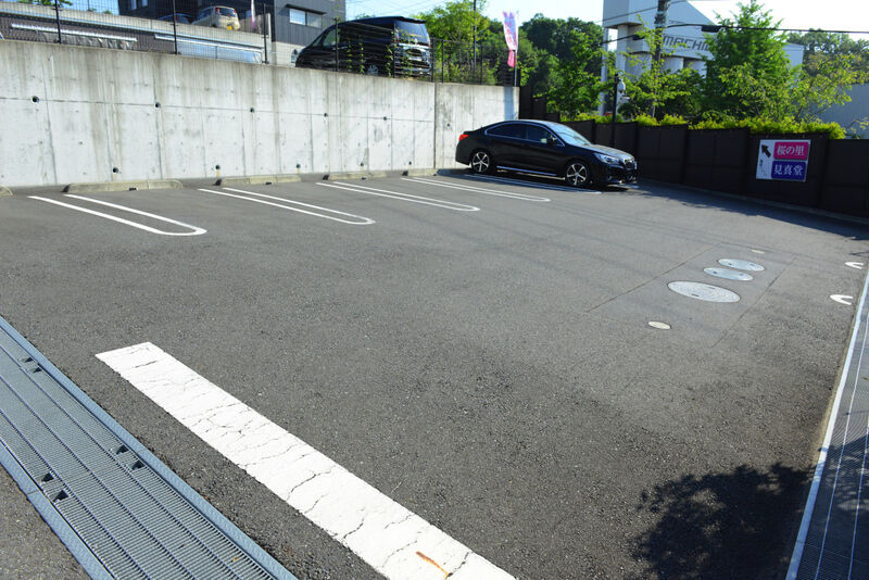 いずみ葬祭 いずみ会館 いずみ会館_駐車場