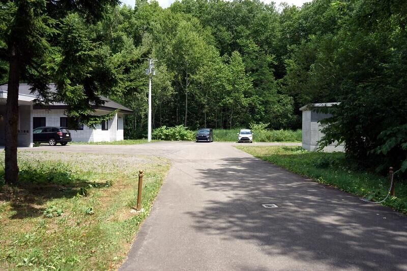 ニセコ町火葬場 駐車場