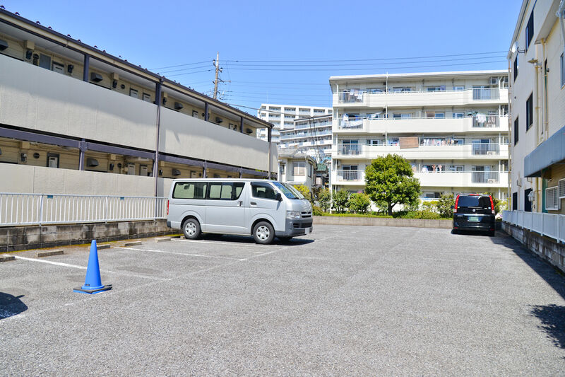 青戸セレモニーホール 駐車場1