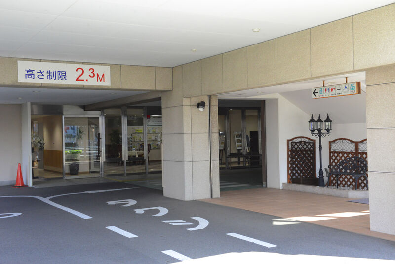 サン・ライフ 大和総合ホール 入り口