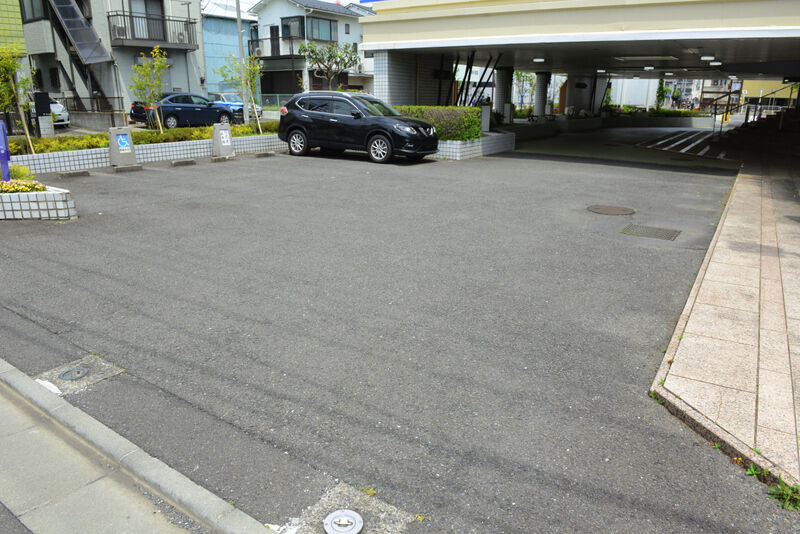 サン・ライフ 相模原会館 駐車場